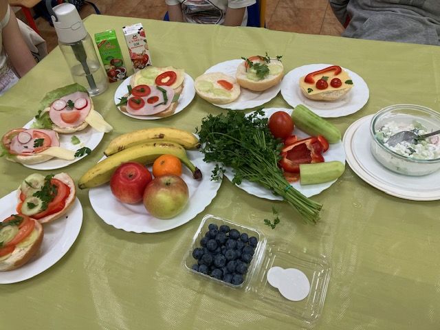 „Mleko w szkole – Owoce i warzywa w szkole – Program dla szkół”